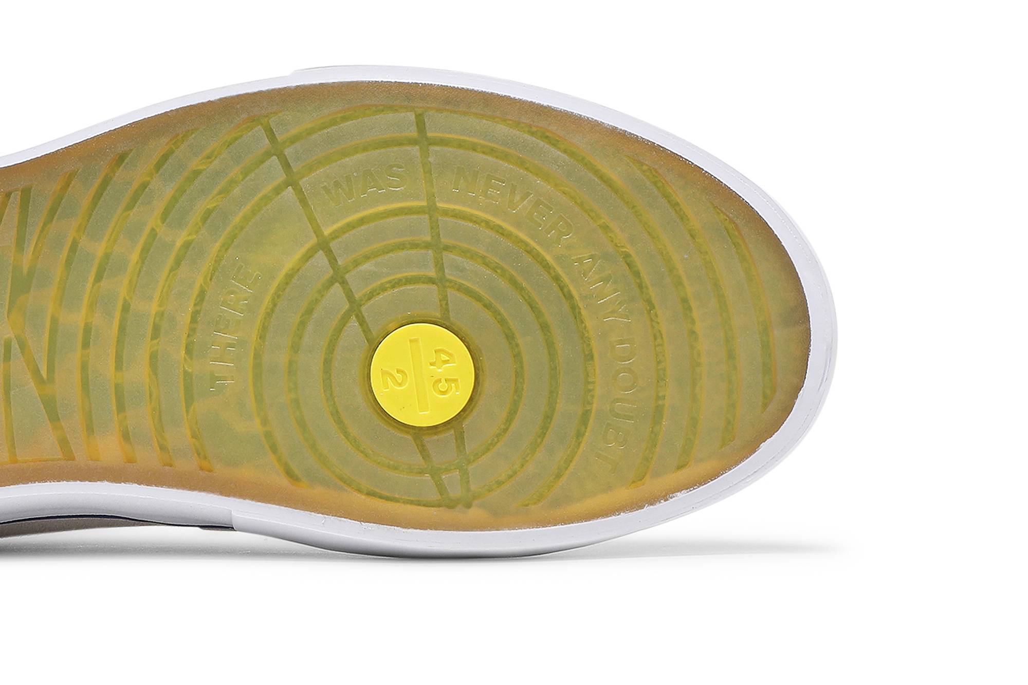 Purchase エア ジョーダン シリーズ.01 "ディア ラリー" CV8129-100