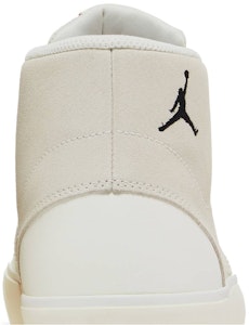 Air Jordan Seri Mid 'Sail Putih' DA8026-100 Sizing Air Jordan Seri Mid 'Sail Putih' DA8026-100