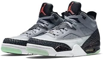 Air Jordan Son Of Mars Low 'Pro Stars' Sepatu Sneakers 580603-031 Lookbook Air Jordan Son Of Mars Low 'Pro Stars' Sepatu Sneakers 580603-031