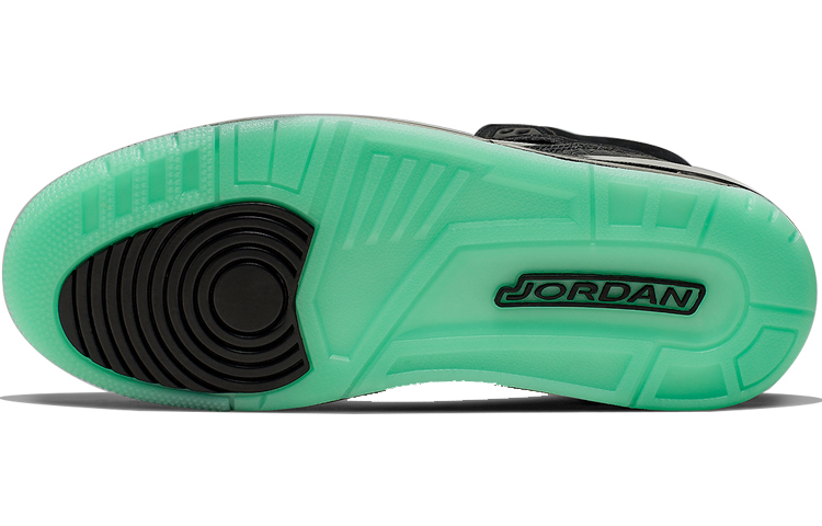 Purchase エアジョーダン スパイズイック "グリーングロウ" 315371-032