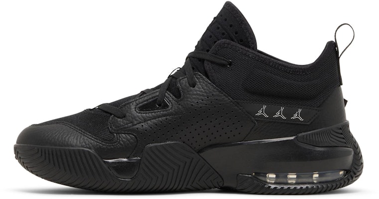 Air Jordan Stay Loyal 2 'Hitam Perak Metalik' DQ8401-001 Lookbook Air Jordan Stay Loyal 2 'Hitam Perak Metalik' DQ8401-001