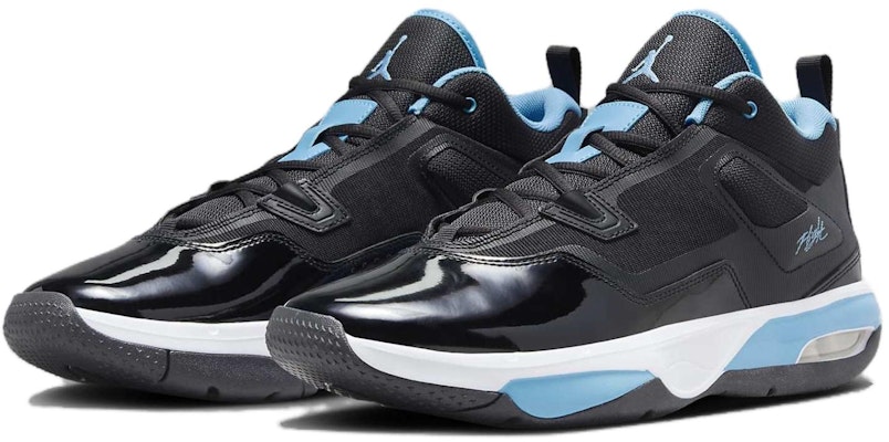 Air Jordan Stay Loyal 3 'Hitam Biru Universiti' FB1396-004 Lookbook Air Jordan Stay Loyal 3 'Hitam Biru Universiti' FB1396-004