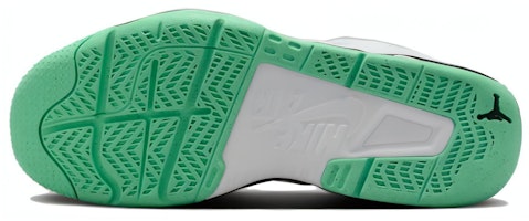 喬丹 Stay Royale 3 減震耐磨 中幫 復古籃球鞋 男款 黑白綠 Purchase 喬丹 Stay Royale 3 減震耐磨 中幫 復古籃球鞋 男款 黑白綠