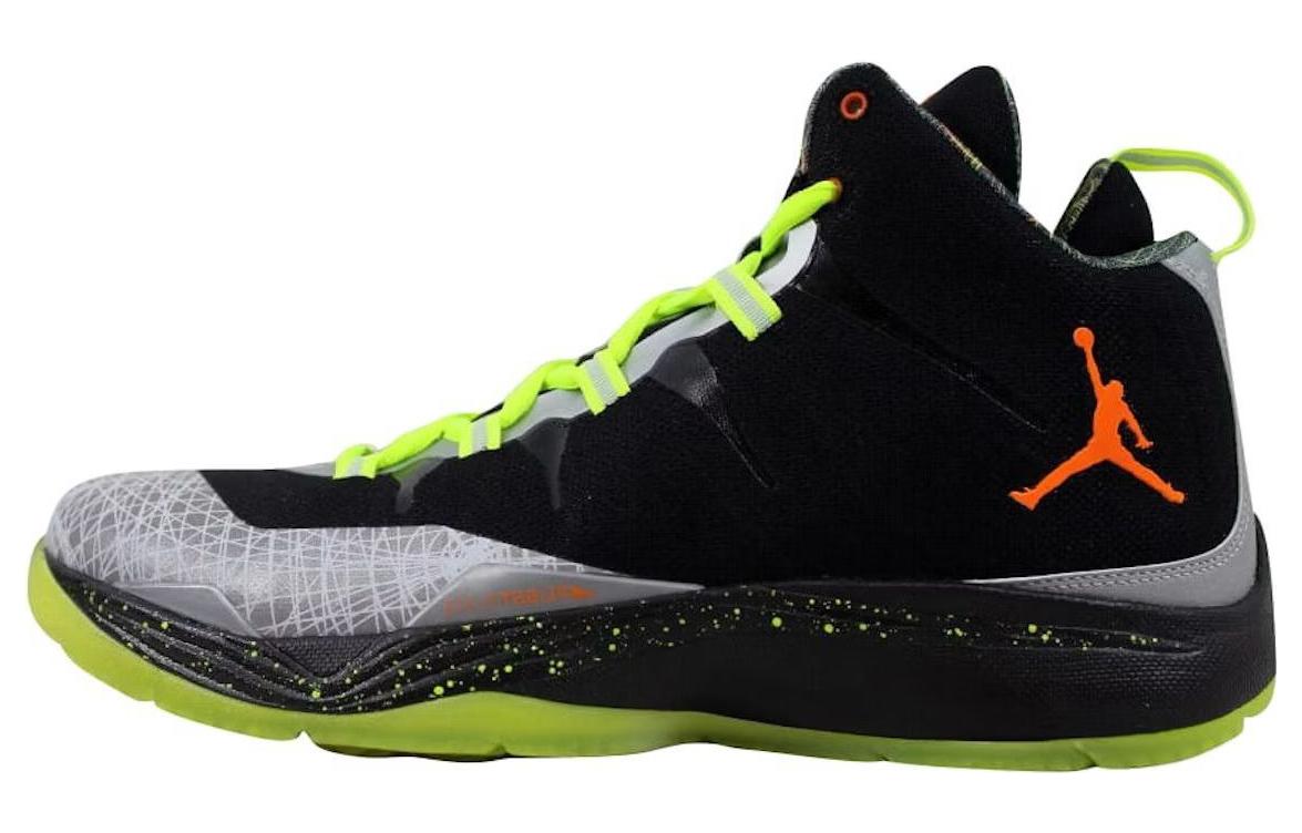 Air Jordan Super.Fly 2 Christmas Black/Total Orange ‘Reflect Silver 640315-025