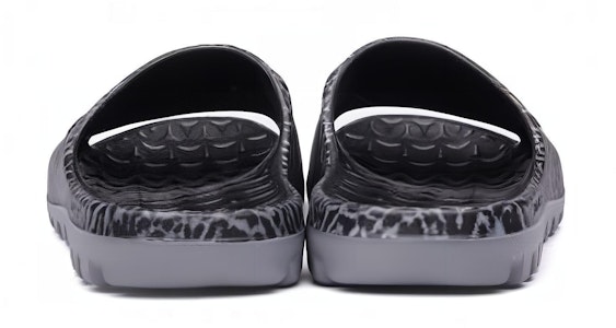 Air Jordan Super.Fly 拖鞋 灰
Taiwanese translation: Air Jordan Super.Fly 拖鞋 灰色 Lookbook Air Jordan Super.Fly 拖鞋 灰
Taiwanese translation: Air Jordan Super.Fly 拖鞋 灰色