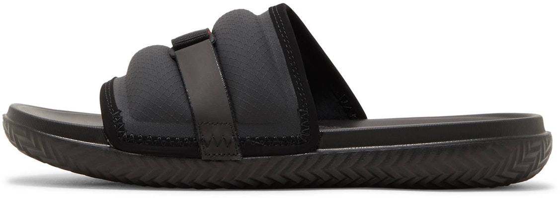 Air Jordan Super Play Slide 'Bred' DM1683-001 Lookbook Air Jordan Super Play Slide 'Bred' DM1683-001