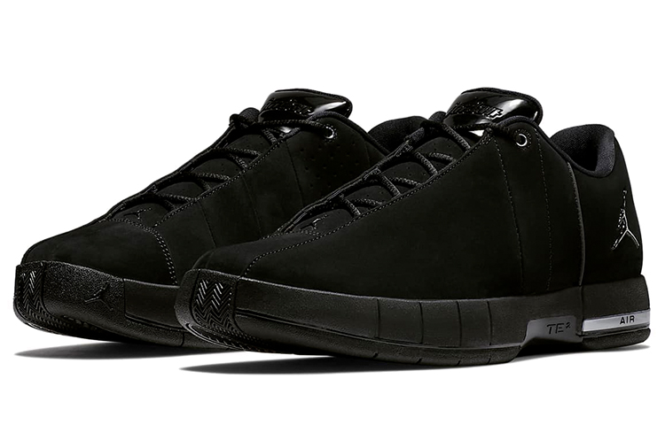 Lookbook Air Jordan TE 2 Low 'Hitam Pekat' AO1696-003