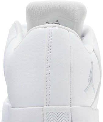 (小童版) Air Jordan Team Elite 2 低帮 '白色纯铂金'球鞋 AO1732-111 Sizing (小童版) Air Jordan Team Elite 2 低帮 '白色纯铂金'球鞋 AO1732-111