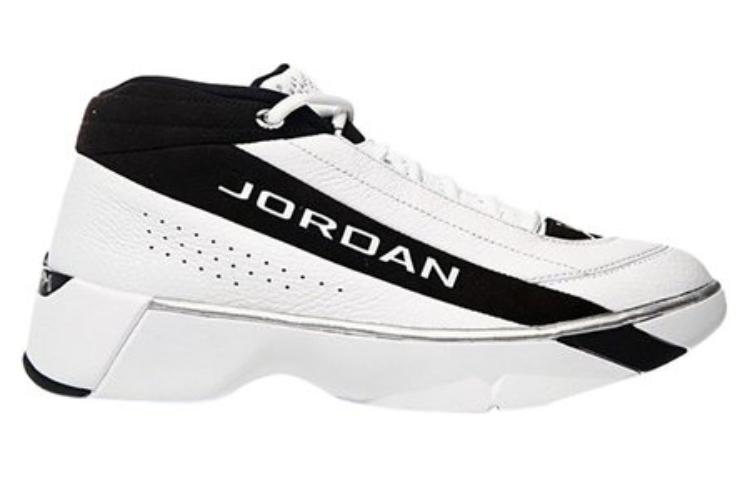 Order Air Jordan Team Showcase "Argent Métallique" CD4150-100