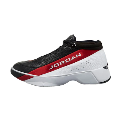 Jordan Team Showcase 'White Gym Red Black'