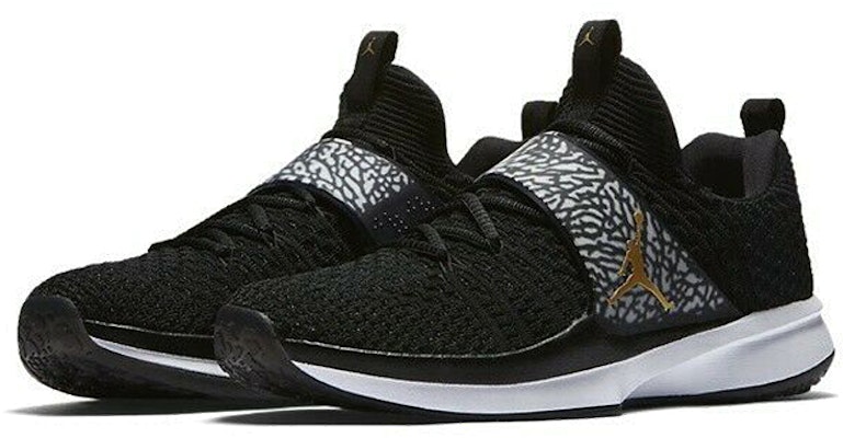 에어 조던 트레이너 2 플라이니트 블랙 메탈릭 골드 921210-021 Lookbook 에어 조던 트레이너 2 플라이니트 블랙 메탈릭 골드 921210-021