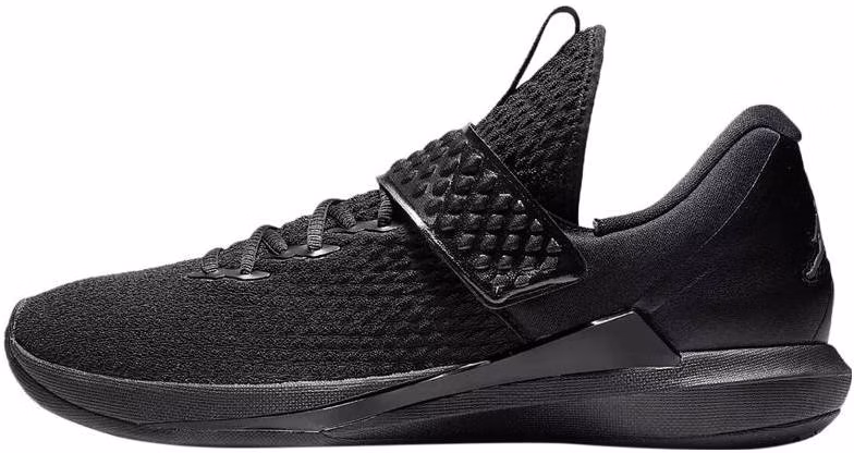 air-jordan-trainer-3-black-aj-7982-003