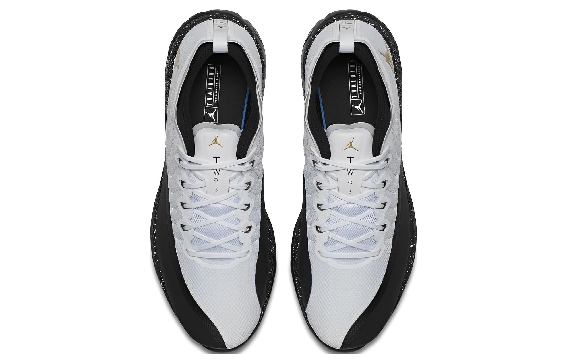 Lookbook エア ジョーダン トレーナー プライム "ホワイト" 881463-102