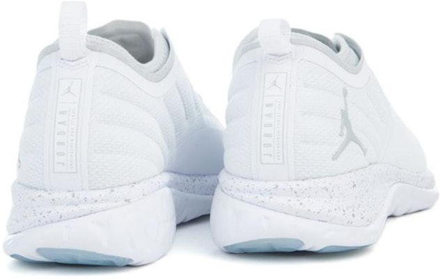 에어 조던 트레이너 프라임 화이트/플래티넘 881463-100 Shop 에어 조던 트레이너 프라임 화이트/플래티넘 881463-100