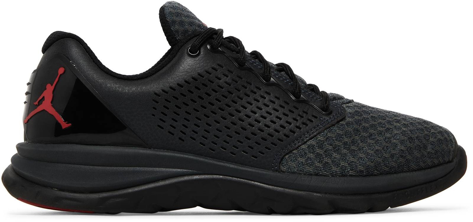 air-jordan-trainer-st-winter-bred