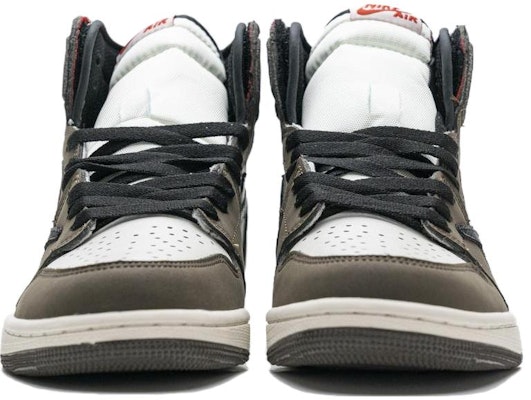 Air Jordan Travis Scott x 1 High OG TS SP 'Coklat Putih' CD44887-100 Lookbook Air Jordan Travis Scott x 1 High OG TS SP 'Coklat Putih' CD44887-100