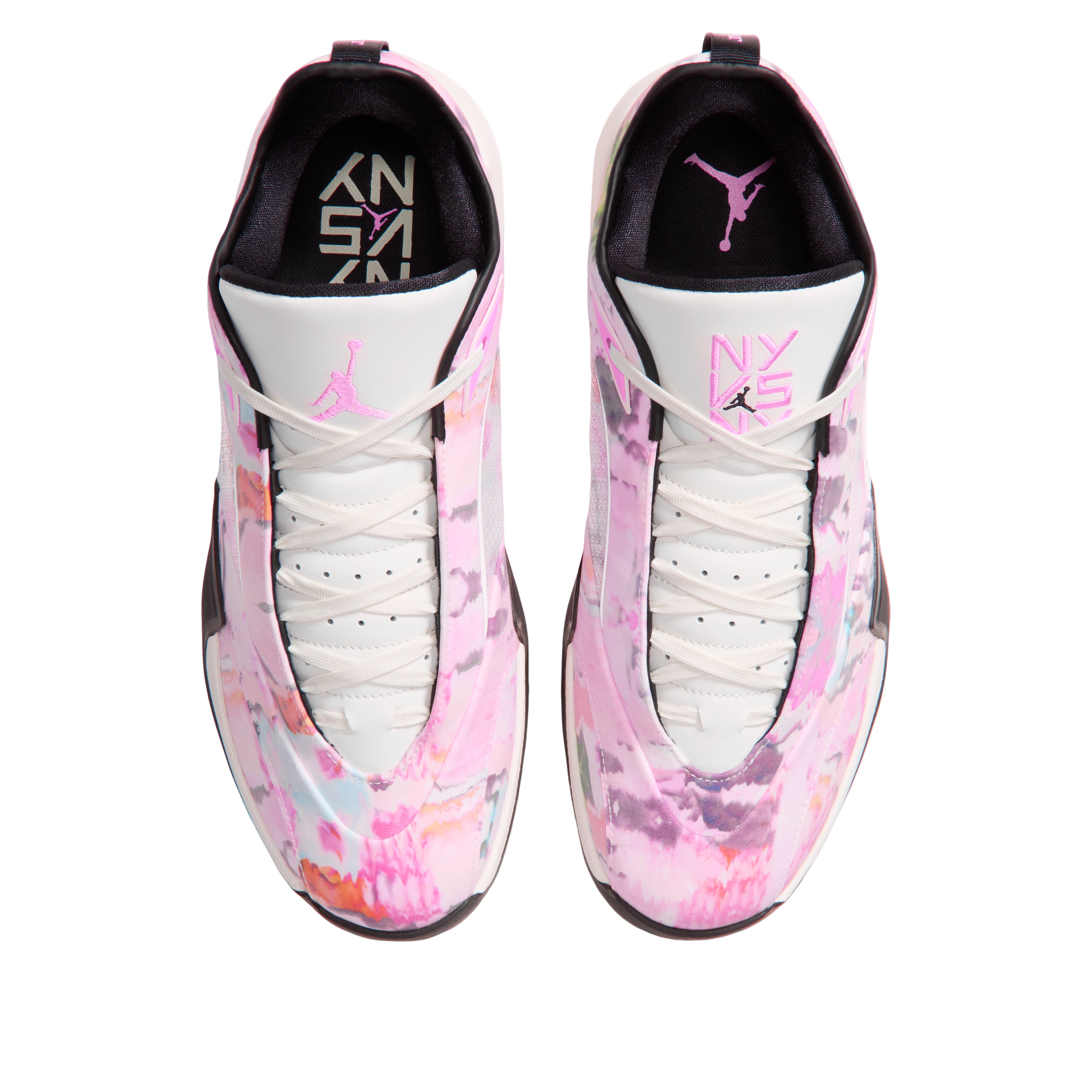 Lookbook Air Jordan Triangle 'Sail Black Pink Beam' IO3373-100