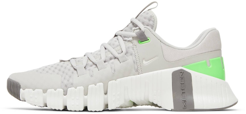 Air Jordan True Flight 'Merah' 342964-610 Lookbook Air Jordan True Flight 'Merah' 342964-610