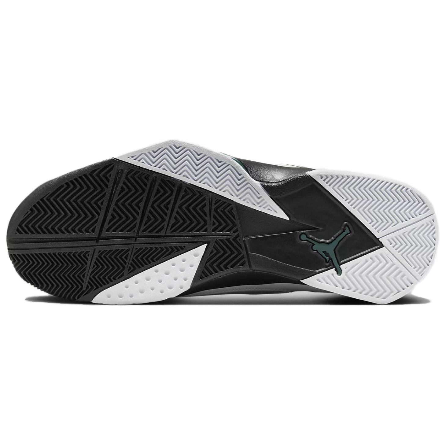 Sizing Air Jordan True Flight ''Wit Oxidized Groen'' 342964-131