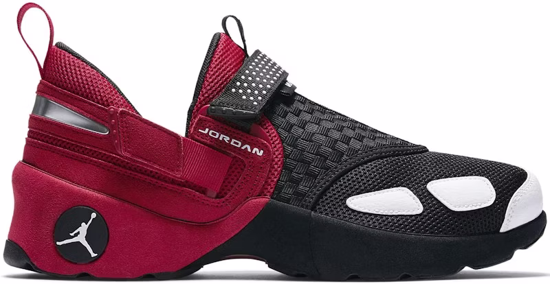 air-jordan-trunner-lx-black-red-2017
