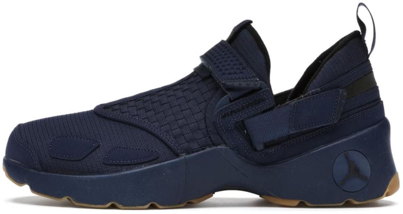 air-jordan-trunner-lx-navy-gum