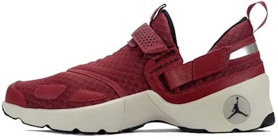 Air Jordan Trunner LX Gym Red 897992-601 Air Jordan Trunner LX Gym Red 897992-601