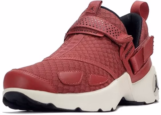 Air Jordan Trunner LX Merah Gym 897992-601 Lookbook Air Jordan Trunner LX Merah Gym 897992-601
