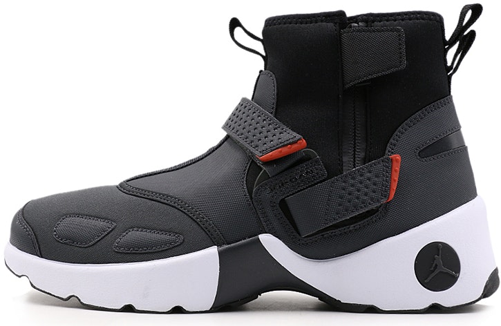 air-jordan-trunner-lx-high-black-white-aa-1347-003