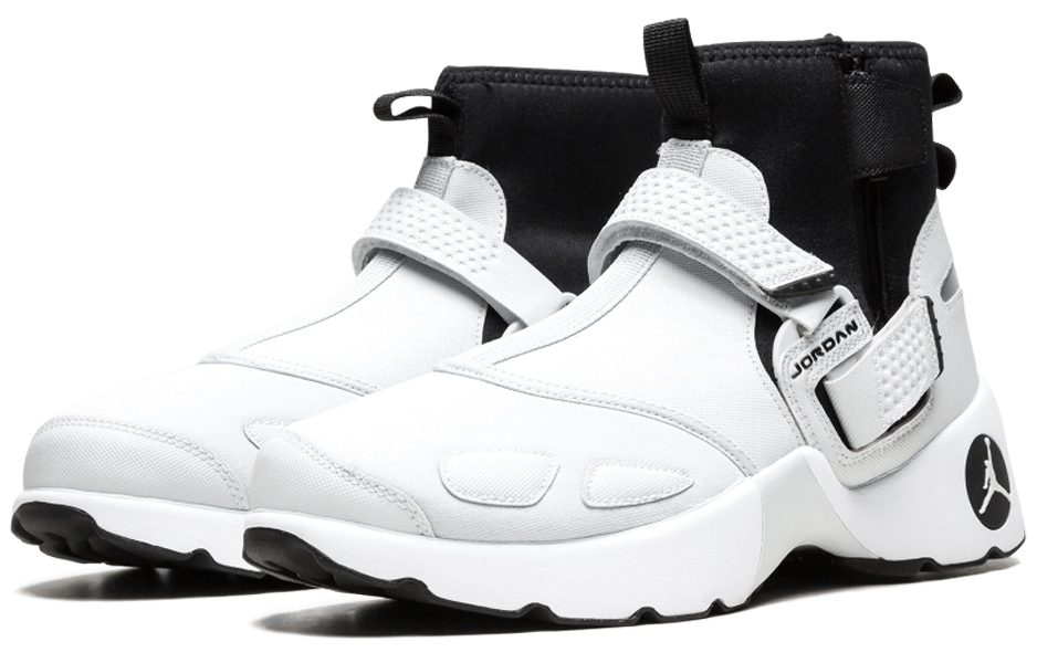 Lookbook Air Jordan Trunner LX High 純鉑金