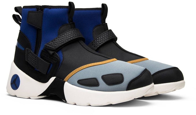 Jordan hot sale trunner blue