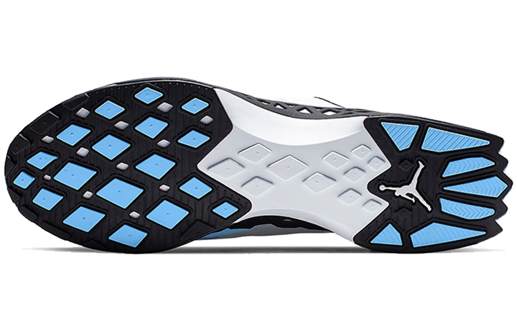 Shop Air Jordan Trunner NXT React ''Wit University Blauw'' AV1201-104