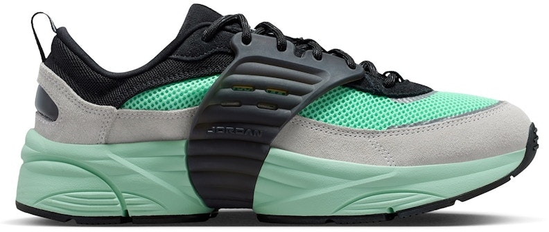 air-jordan-trunner-o-s-black-jade-aura-ib-3722-004