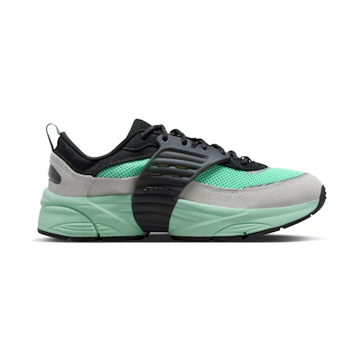 Jordan Trunner O/S 'Black Jade Aura'