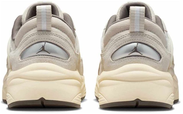 Air Jordan Trunner O/S 'Light Orewood Brown' IB3722-101 Lookbook Air Jordan Trunner O/S 'Light Orewood Brown' IB3722-101