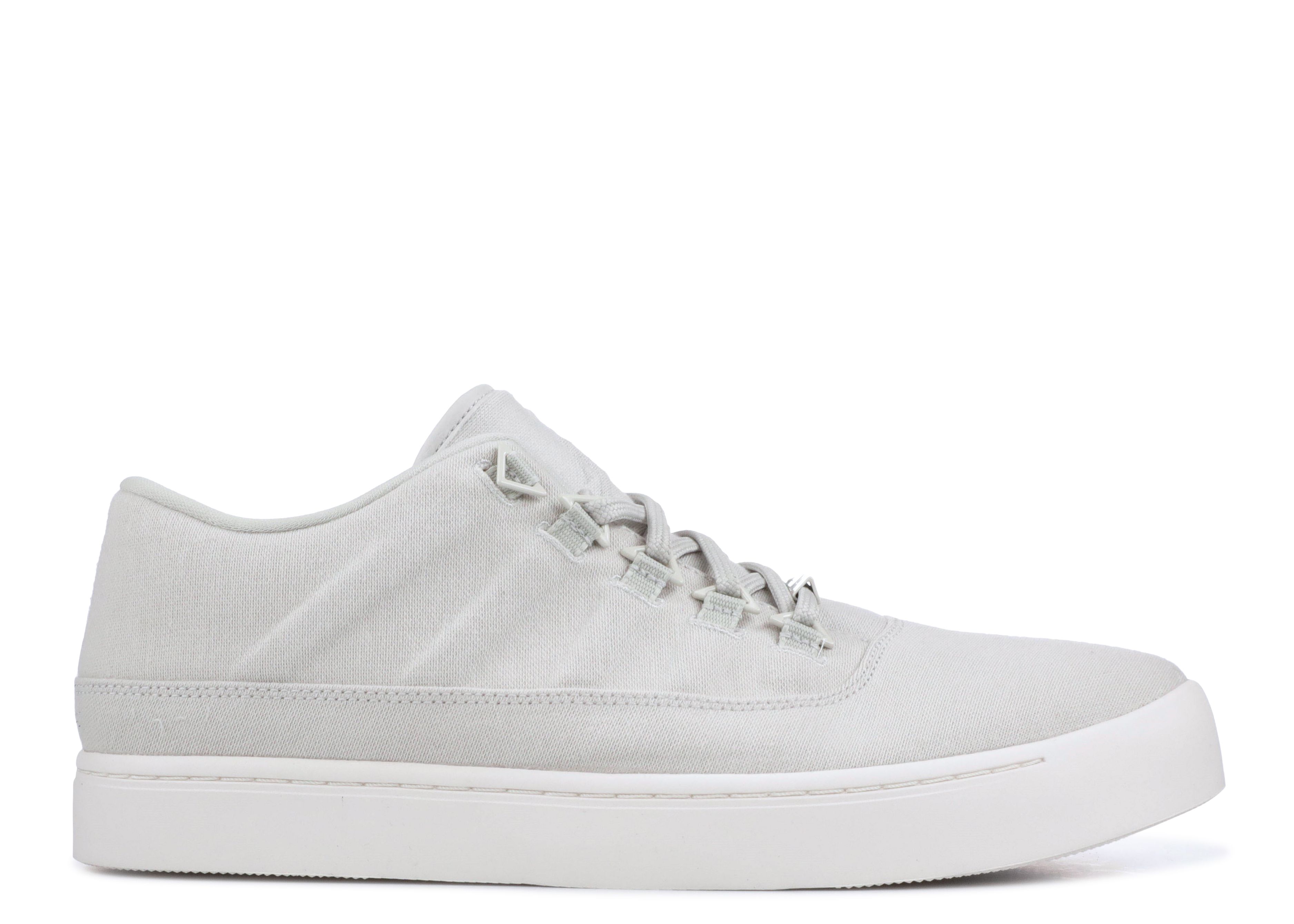 Air Jordan Westbrook 0 Low 'Light Bone' 850772-015