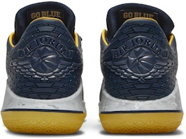 에어 조던 32 로우 미시간 (Air Jordan 32 로우 미시간) AA1256-405 Details for 에어 조던 32 로우 미시간 (Air Jordan 32 로우 미시간) AA1256-405