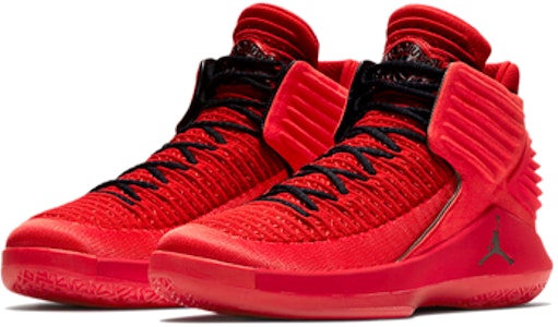 Air Jordan XXXII PF 'Rosso Corsa' Sepatu Basket Merah AH3348-601 Lookbook Air Jordan XXXII PF 'Rosso Corsa' Sepatu Basket Merah AH3348-601