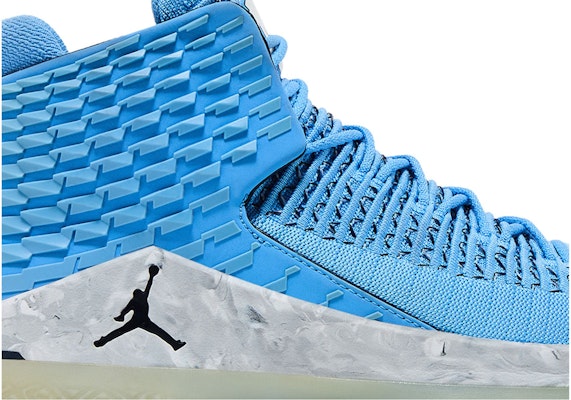 Air Jordan XXXII UNC AA1253-406 (Warna Biru Carolina) Order Air Jordan XXXII UNC AA1253-406 (Warna Biru Carolina)