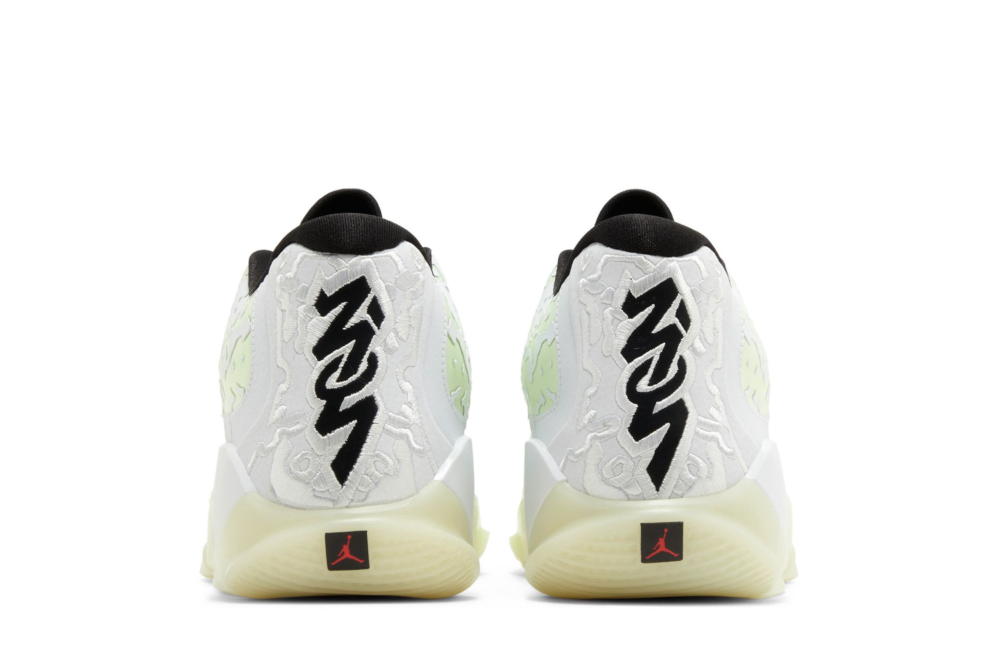 Details for Air Jordan Zion 3 'No Guts' DR0675-110（無畏款）