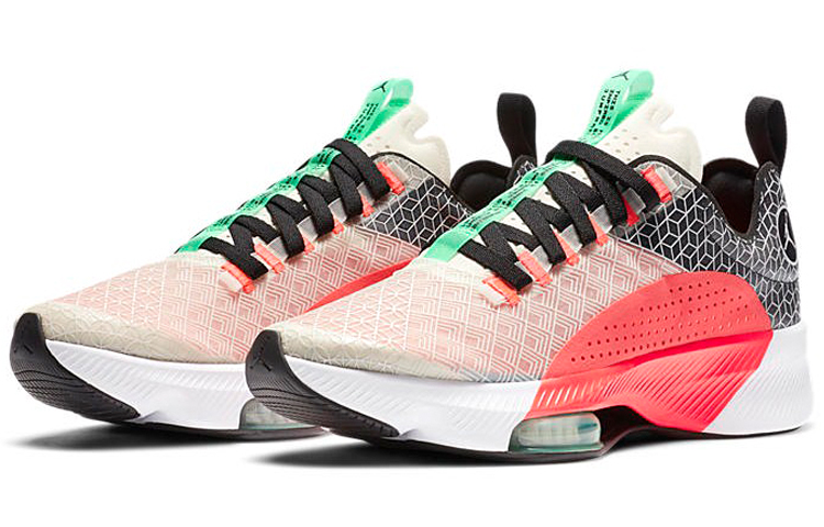 Lookbook エア ジョーダン ズーム レネゲイド "フラッシュクリムゾン" CJ5383-002