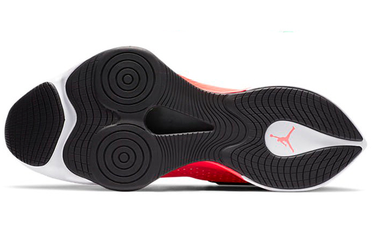 Details for エア ジョーダン ズーム レネゲイド "フラッシュクリムゾン" CJ5383-002