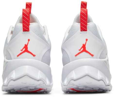 Air Jordan Zoom Trunner Advance 'Putih Flash Crimson' CJ1494-101 Details for Air Jordan Zoom Trunner Advance 'Putih Flash Crimson' CJ1494-101