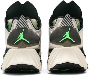 Air Jordan Zoom Trunner Ultimate 'Cokelat Muda Orewood' CJ1495-101 Details for Air Jordan Zoom Trunner Ultimate 'Cokelat Muda Orewood' CJ1495-101