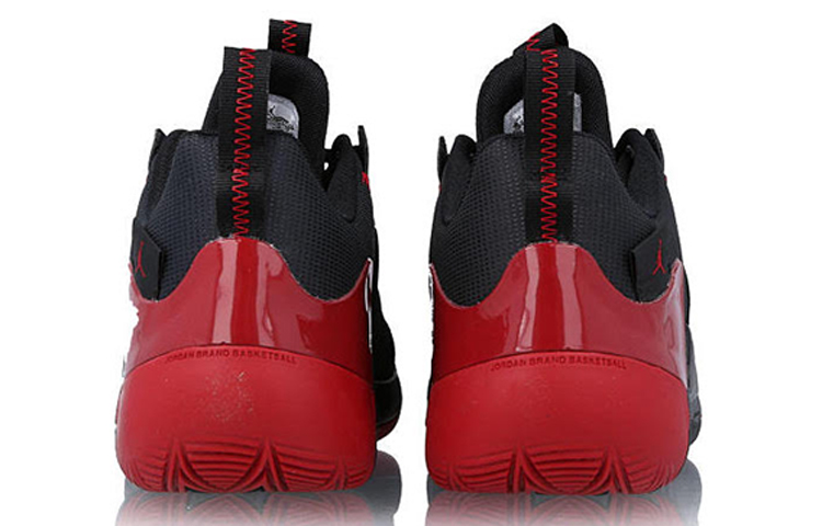 Shop Air Jordan Zoom Zero Gravity "黑红" AO9027-006