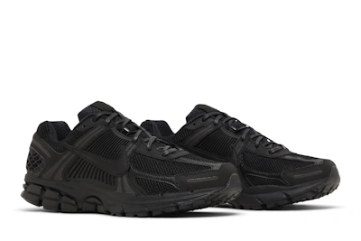 Air Zoom Vomero 5 'Triple Black'