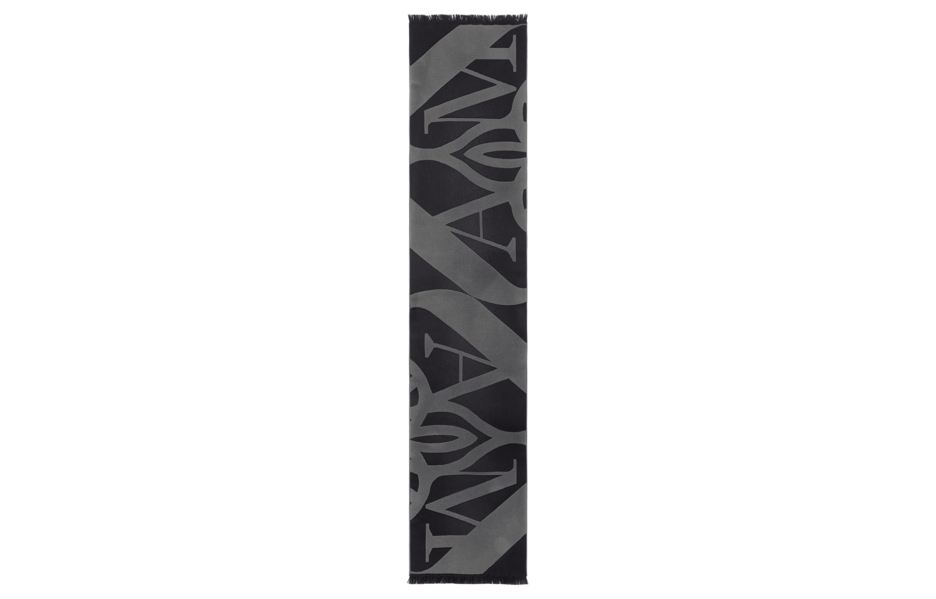 Alexander McQueen  Black Alphabet Print Wool Scarf 7752634200Q1062