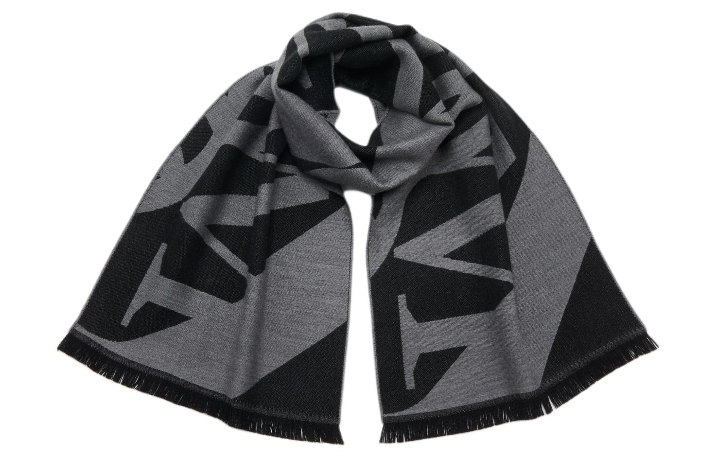 Shop Alexander McQueen 黑色字母印花羊毛圍巾 7752634200Q1062