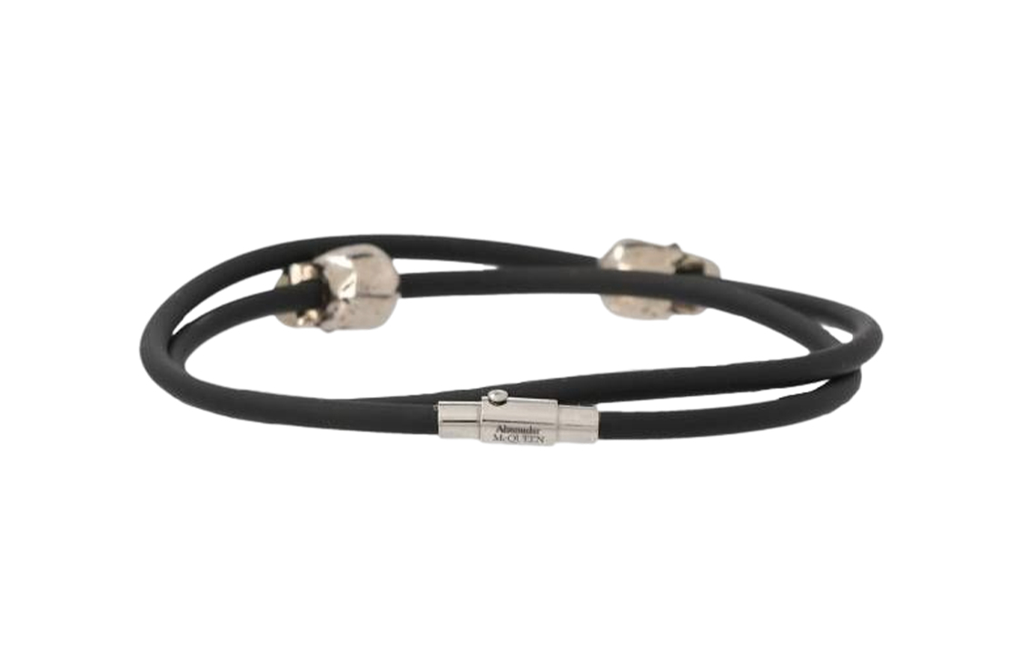 Shop Alexander McQueen  Black Brass Skull Design Bracelet High-End Original 7290101AAIK1000