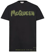 Alexander McQueen Black Crewneck Letter Oversized T-Shirt. 622104-QTAAC-0519 Alexander McQueen Black Crewneck Letter Oversized T-Shirt. 622104-QTAAC-0519