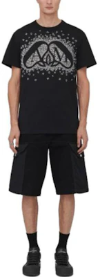 Alexander McQueen Camiseta Negra de Cuello Redondo con Estampado Gráfico. 776349-QTAAP-0520 Shop Alexander McQueen Camiseta Negra de Cuello Redondo con Estampado Gráfico. 776349-QTAAP-0520